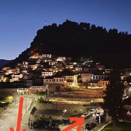 Twins Mangalem Gasthof Berat