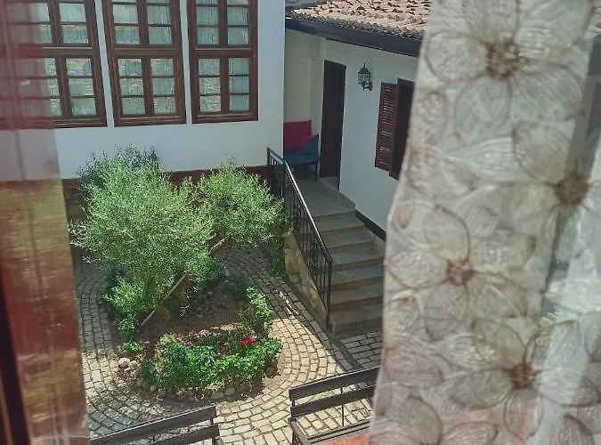 Maison d'hôtes Twins Mangalem Berat